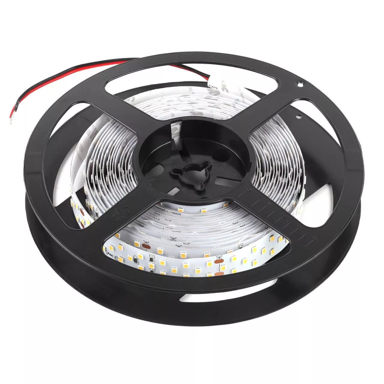 

Светодиодная лента ЭРА 27W/m 252LED/m 2835SMD теплый белый 5M LS2835-27-252-24-33-3000К-triple-5m Б0043104