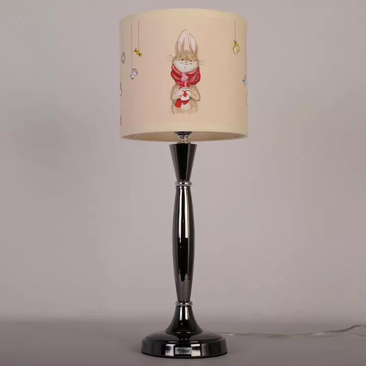Настольная лампа декоративная Manne TL.7734-1BL TL.7734-1BL (заяц с кружкой) лампа настольная 1л TL.7734-1BL (заяц с кружкой) лампа настольная 1л - фото 1
